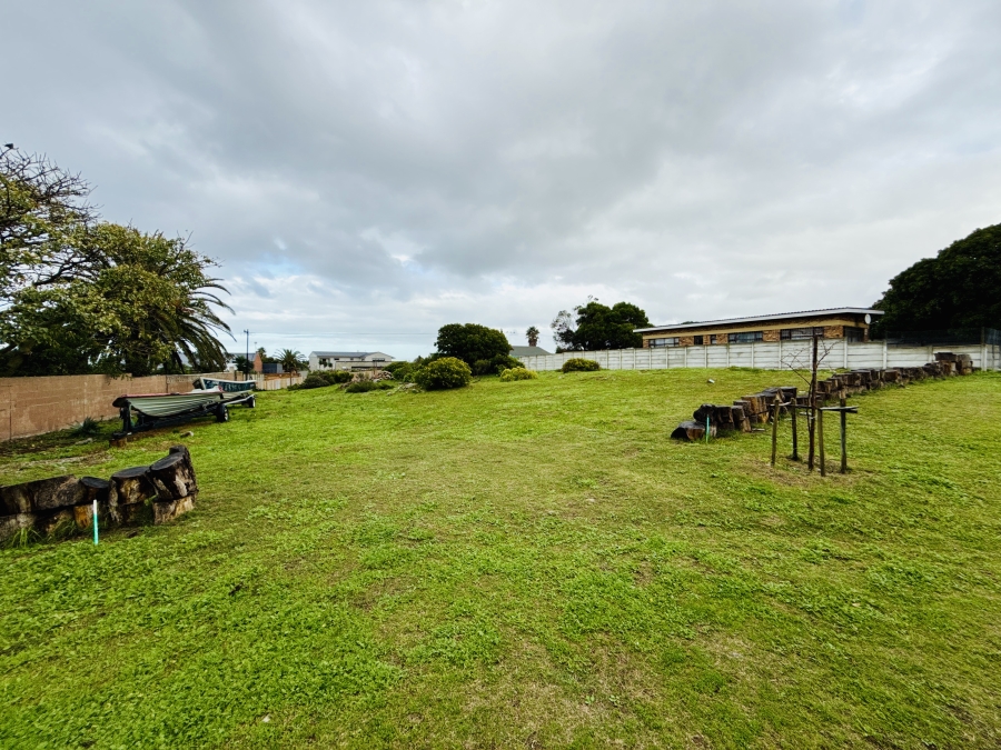 0 Bedroom Property for Sale in Sandbaai Western Cape